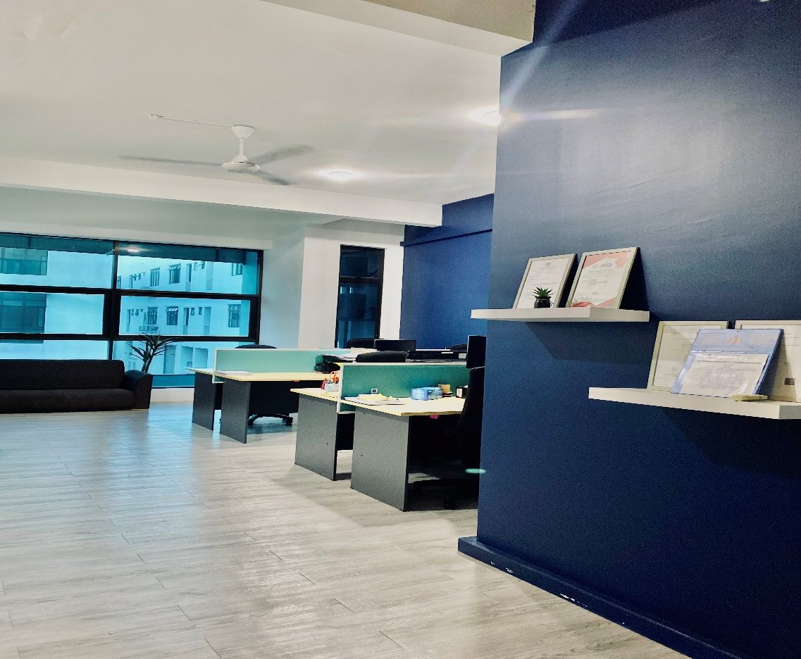 Deqara office open workspace